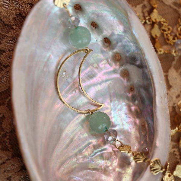 Collier Shelling Fast – Image 3