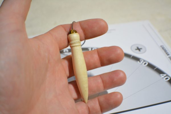 Pendule de radiesthésie : 7,5cm 12,5g, bois de peuplier et oeil de tigre - Fait-main – Image 4