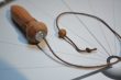 Pendule de radiesthésie : 5,5cm 12g, bois de genévrier et cristal de roche - Fait-main – Image 5