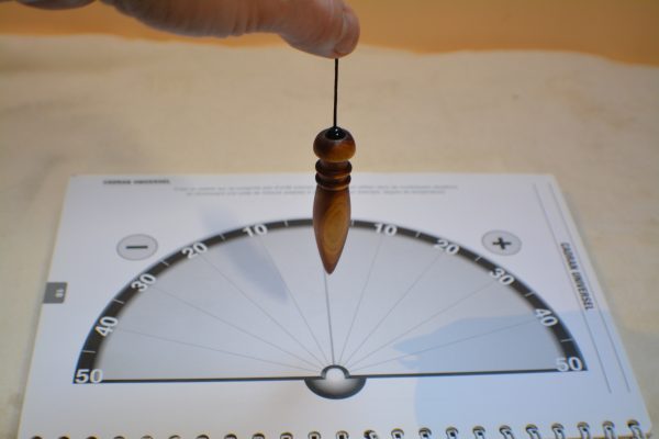 Pendule de radiesthésie : 8cm 18,5g, bois de genévrier et obsidienne dorée - Fait-main – Image 7
