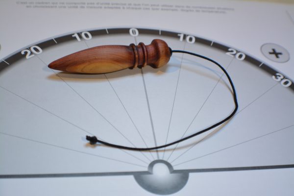 Pendule de radiesthésie : 8cm 18,5g, bois de genévrier et obsidienne dorée - Fait-main – Image 9